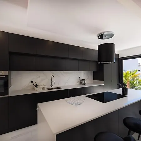 De Luxe Avec Piscine Chauffee Villa
