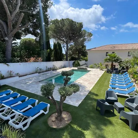 De Luxe Avec Piscine Chauffee Villa