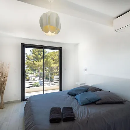 De Luxe Avec Piscine Chauffee Vila *